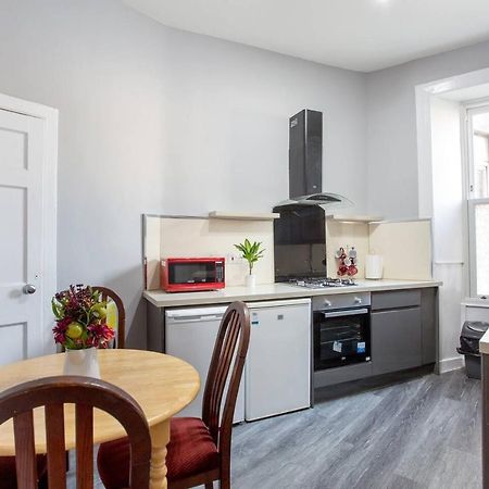 Stunning 2-Bed Apartment In Central EDI Exterior photo