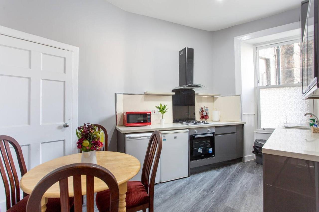 Stunning 2-Bed Apartment In Central EDI Exterior photo
