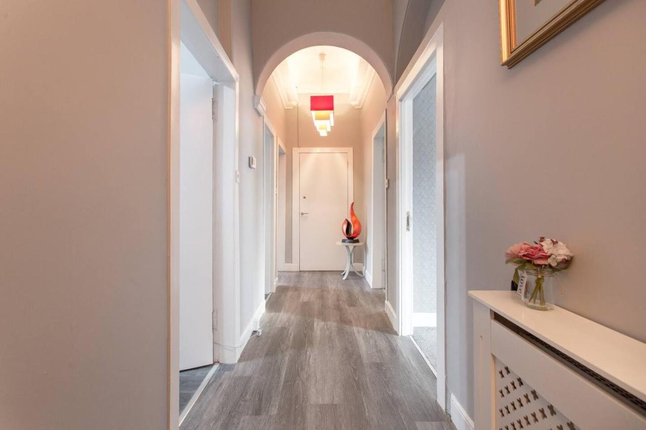 Stunning 2-Bed Apartment In Central EDI Exterior photo