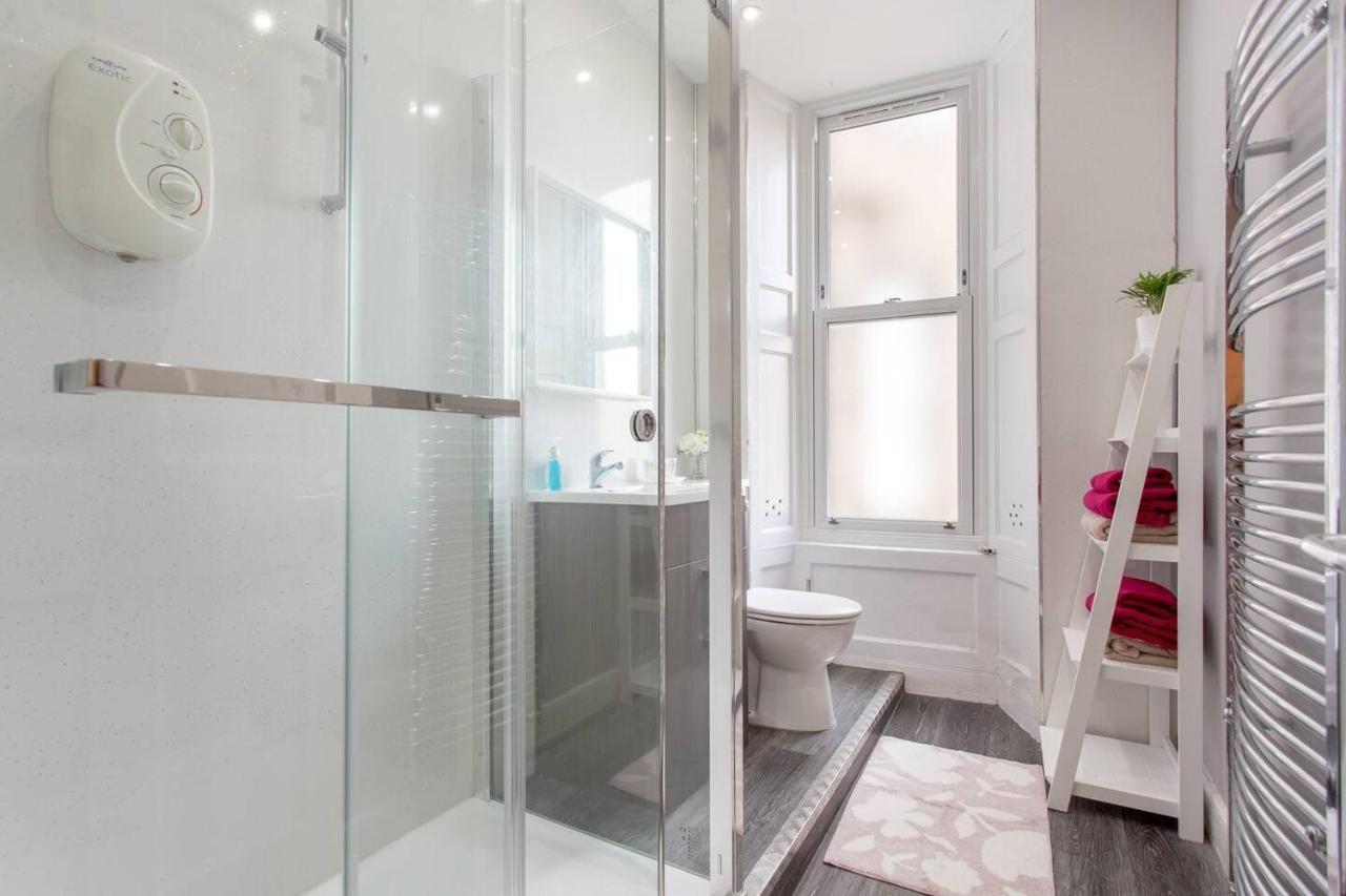 Stunning 2-Bed Apartment In Central EDI Exterior photo